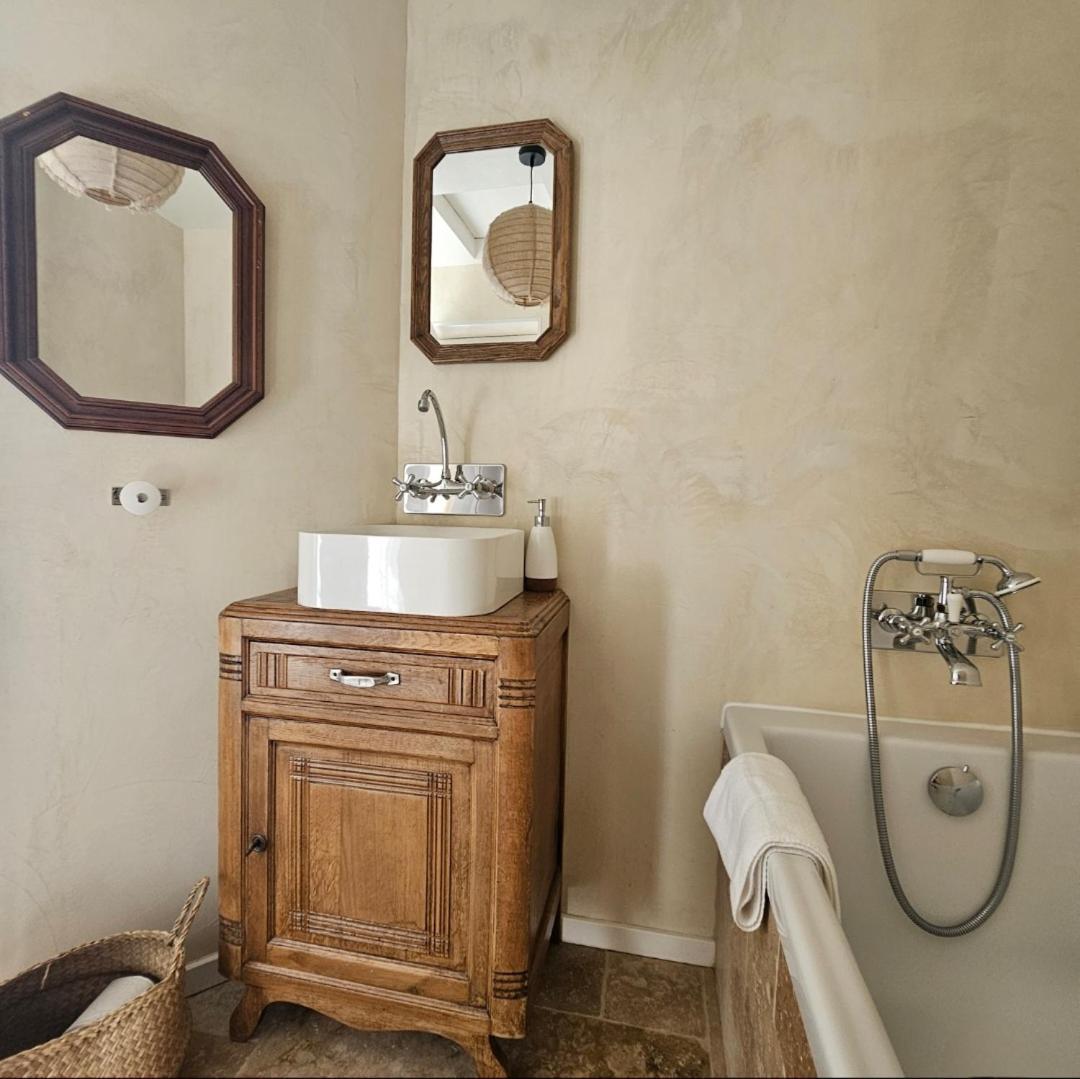 Domaine Des Pousses, Chambres D'Hotes Au Coeur D'Un Village De Campagne Droue-sur-Drouette الغرفة الصورة